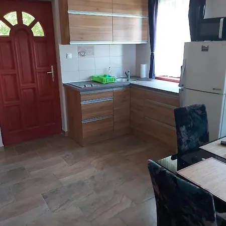 Szamado Vendeghaz 3*